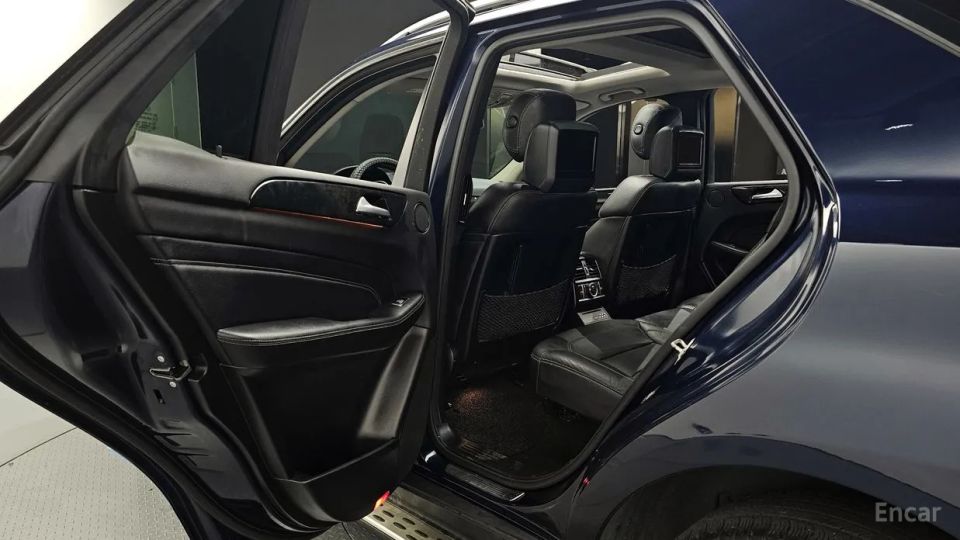 Mercedes-Benz M-class