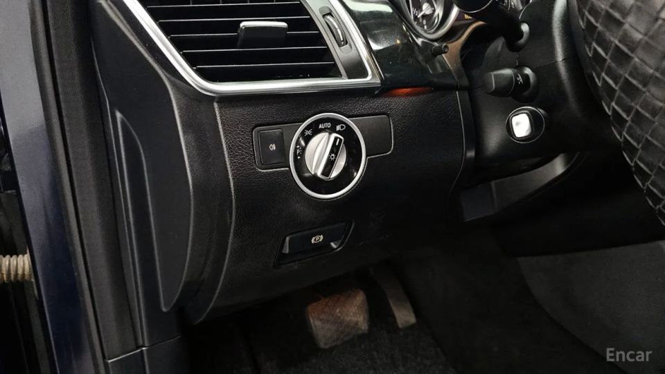 Mercedes-Benz M-class