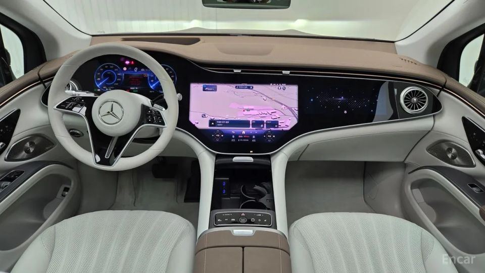 Mercedes-Benz EQS