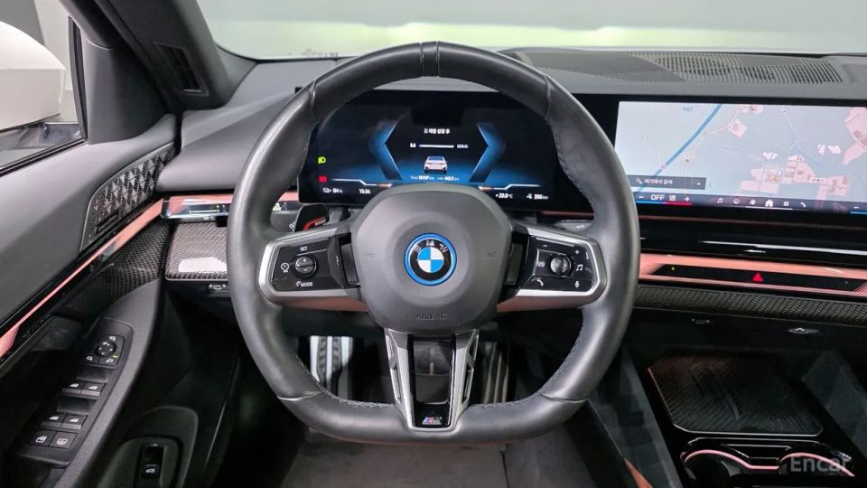 BMW i5