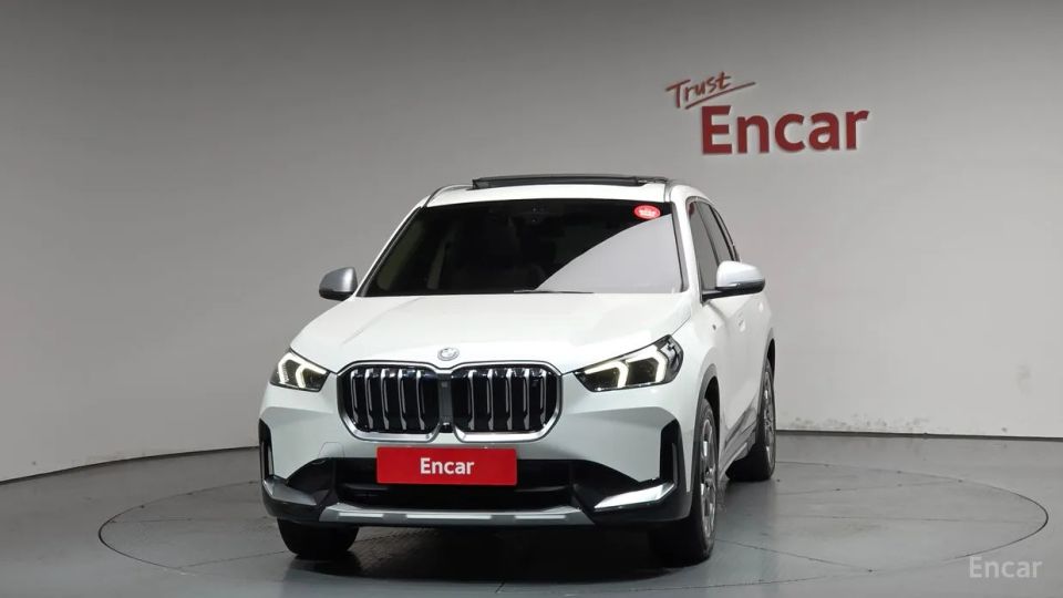 BMW ix1