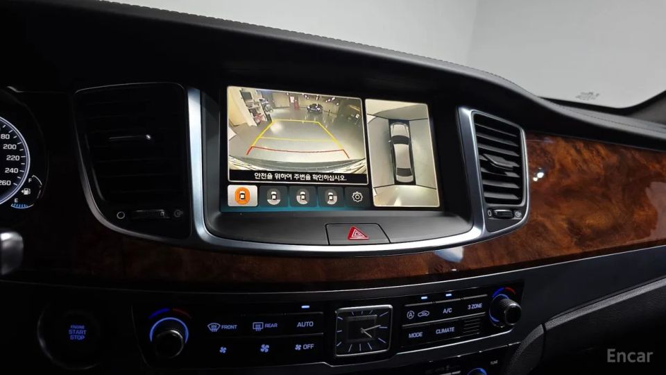 Hyundai Equus