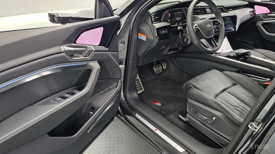 Audi SQ8 e-tron
