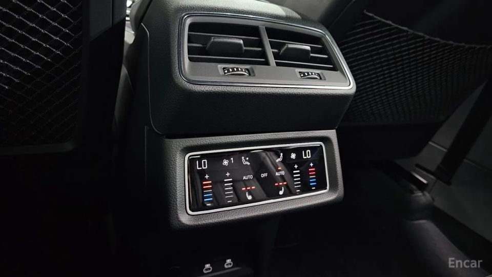 Audi SQ8 e-tron
