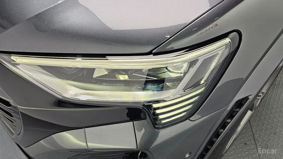 Audi SQ8 e-tron