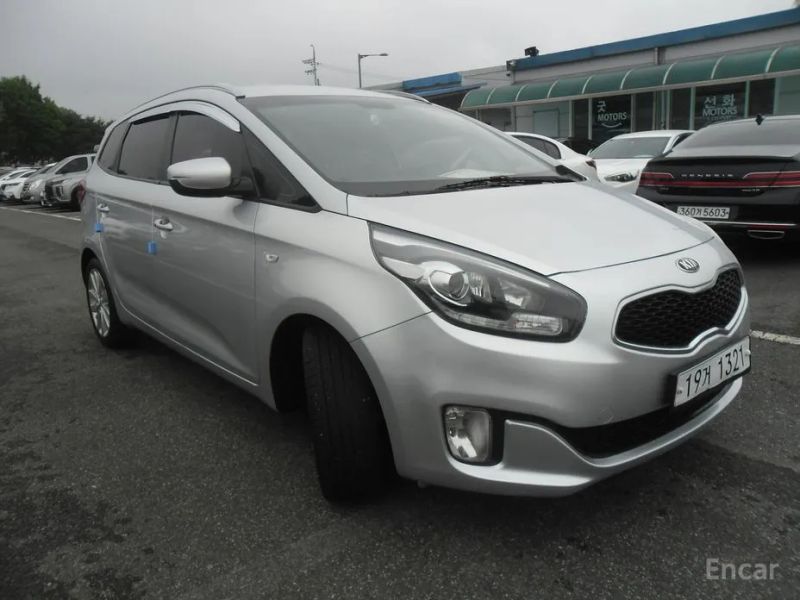 Kia Carens