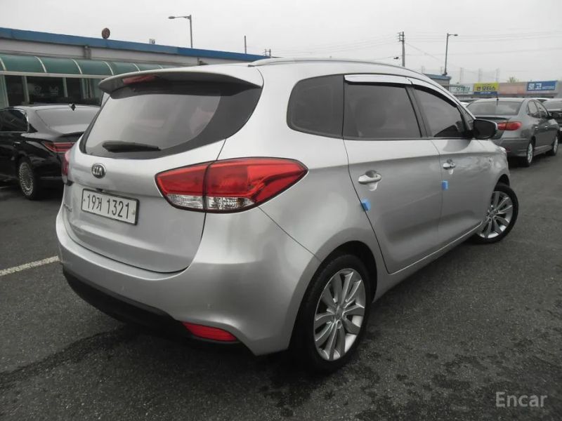 Kia Carens