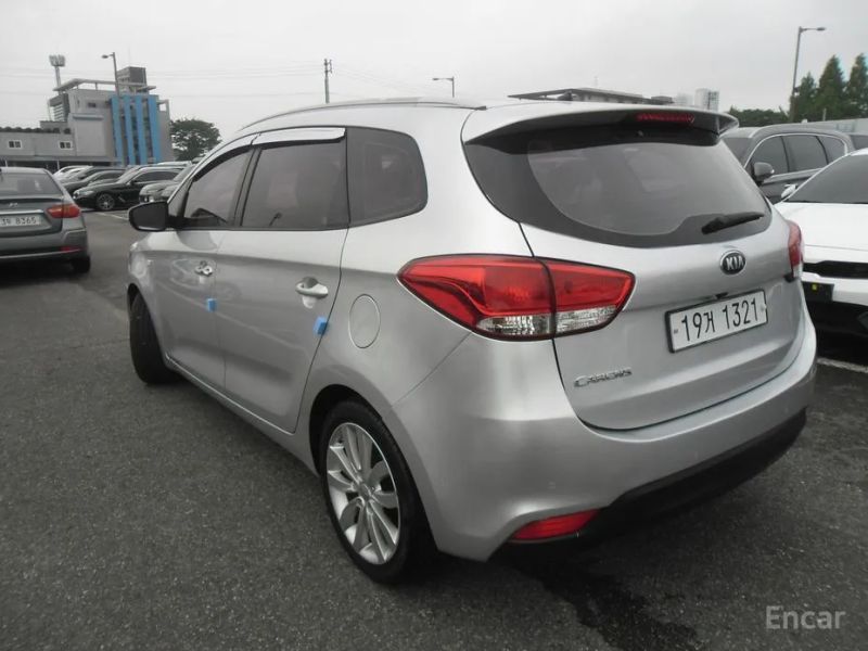 Kia Carens