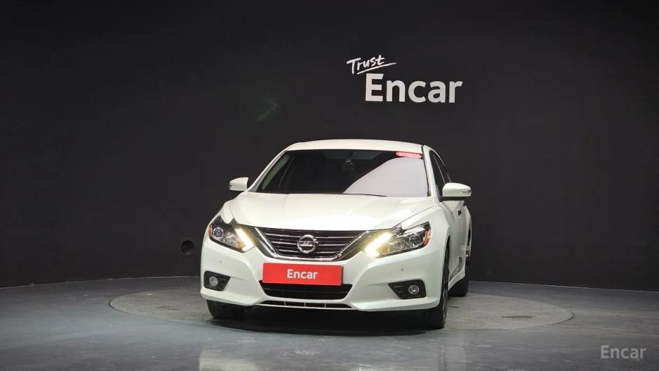 Nissan altima