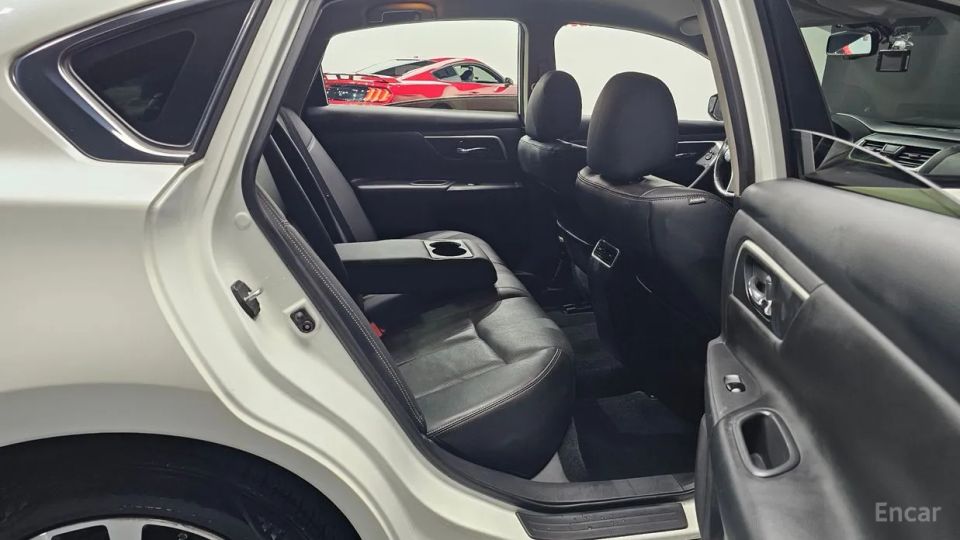 Nissan altima