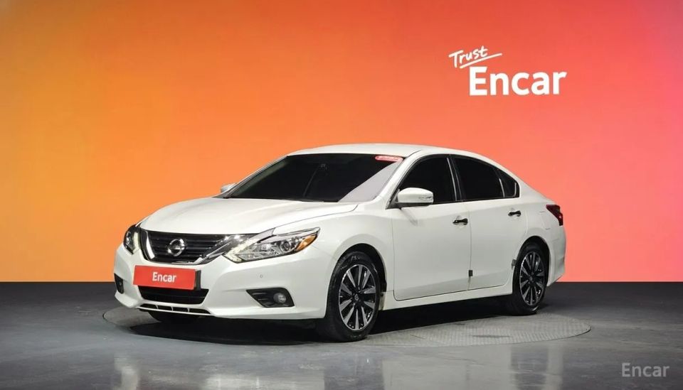 Nissan altima