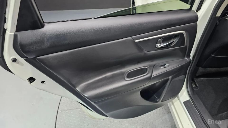 Nissan altima