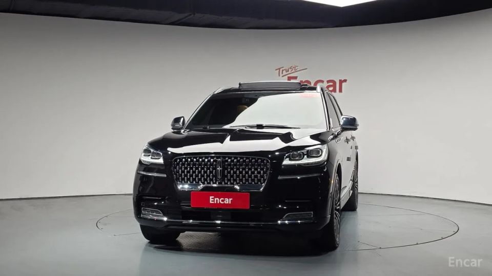 Lincoln Aviator