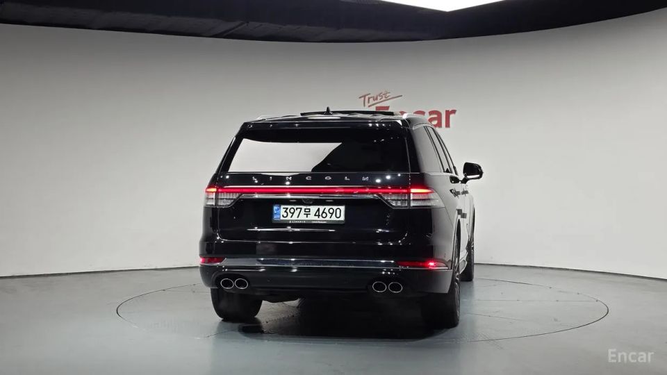 Lincoln Aviator