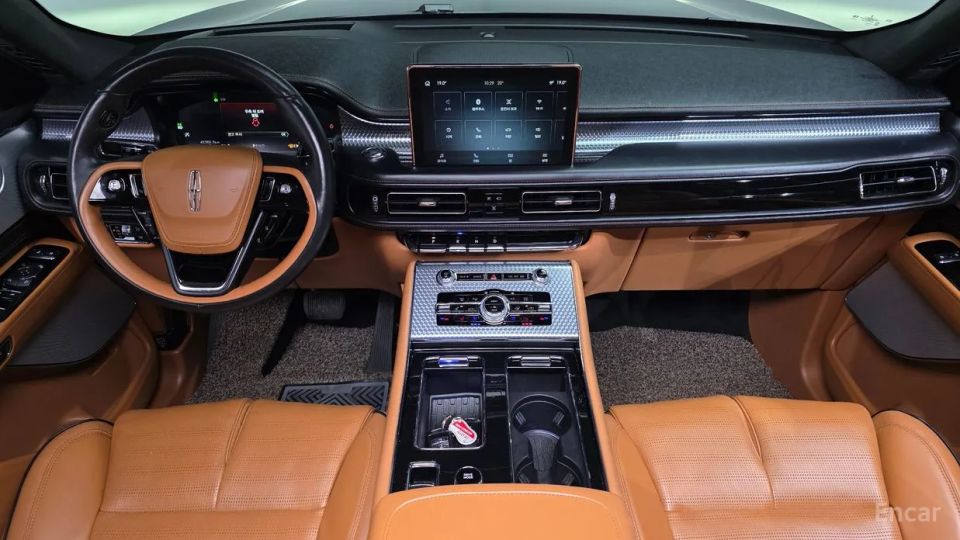 Lincoln Aviator