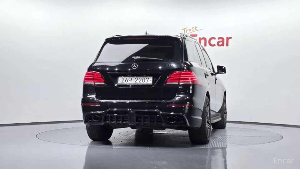 Mercedes-Benz M-class