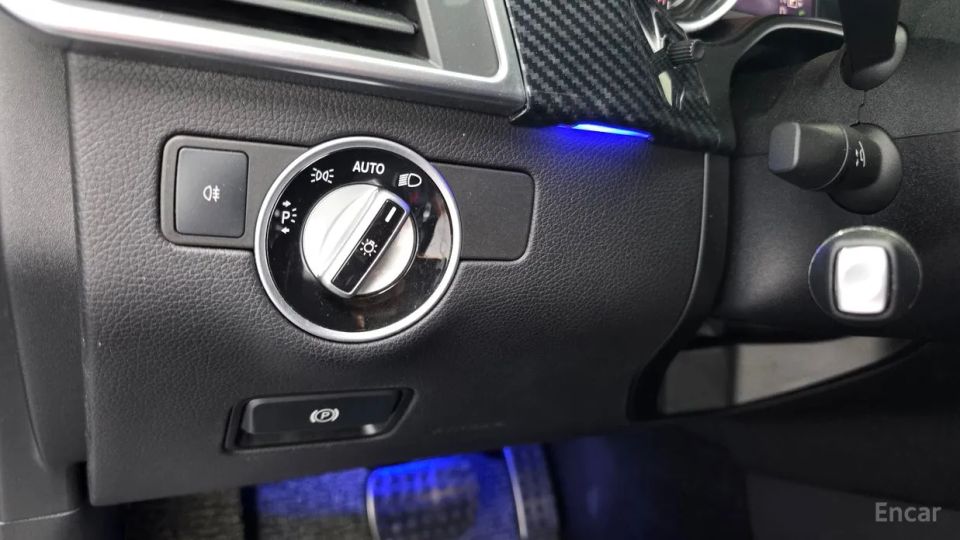 Mercedes-Benz M-class
