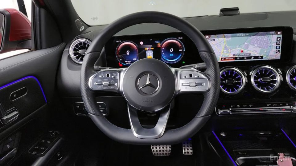 Mercedes-Benz EQA