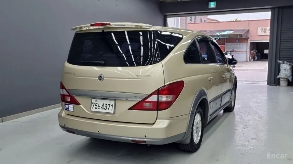 KG_Mobility_Ssangyong Rodius