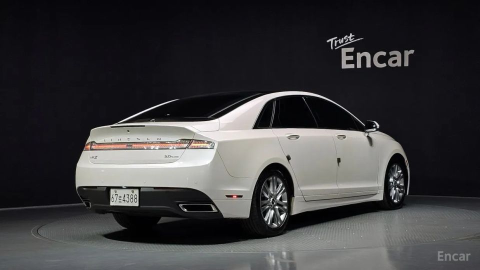 Lincoln MKZ