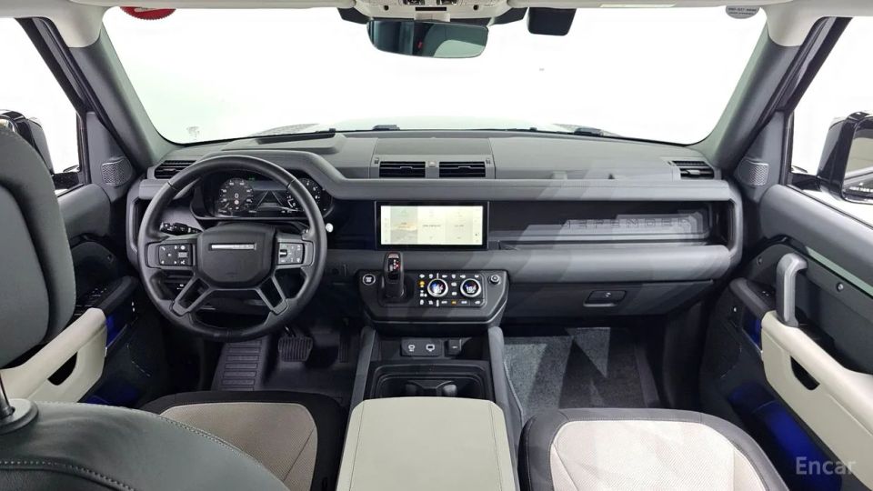 Land Rover Defender