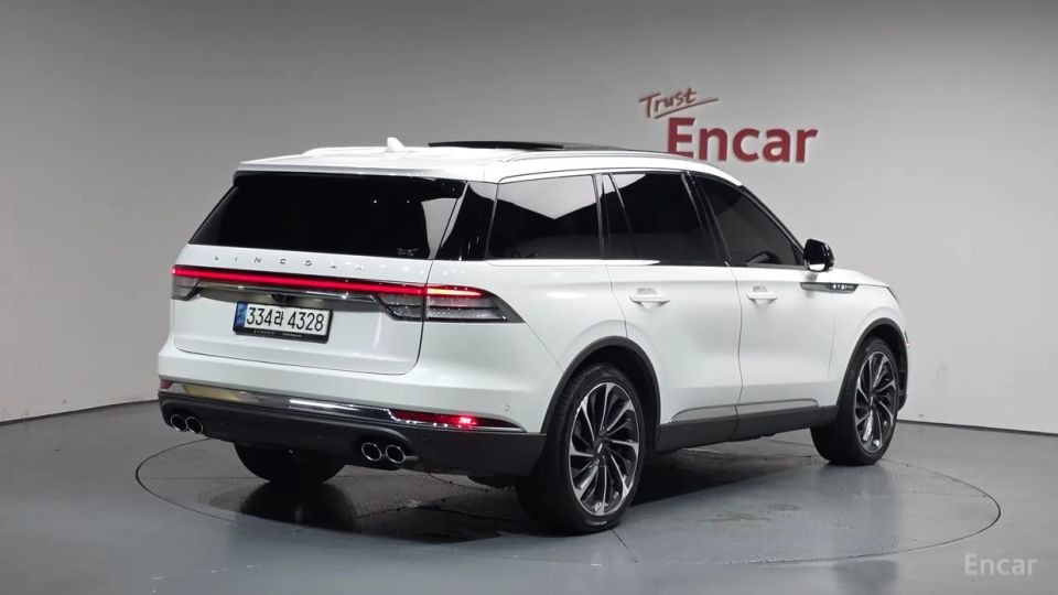 Lincoln Aviator