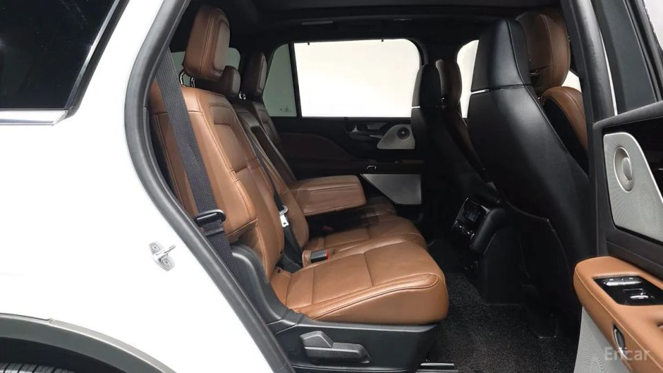 Lincoln Aviator