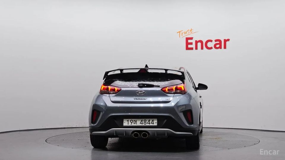 Hyundai Veloster