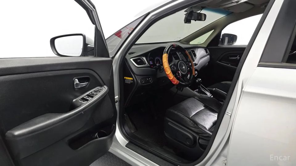Kia Carens