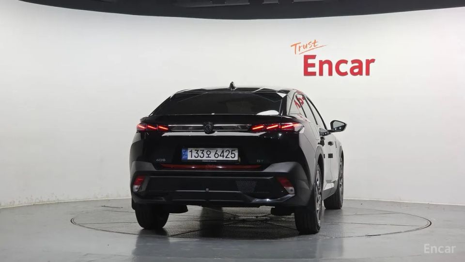 Peugeot 408