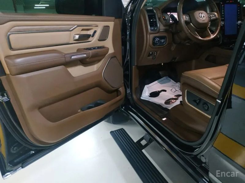 Dodge Ram Pick Up