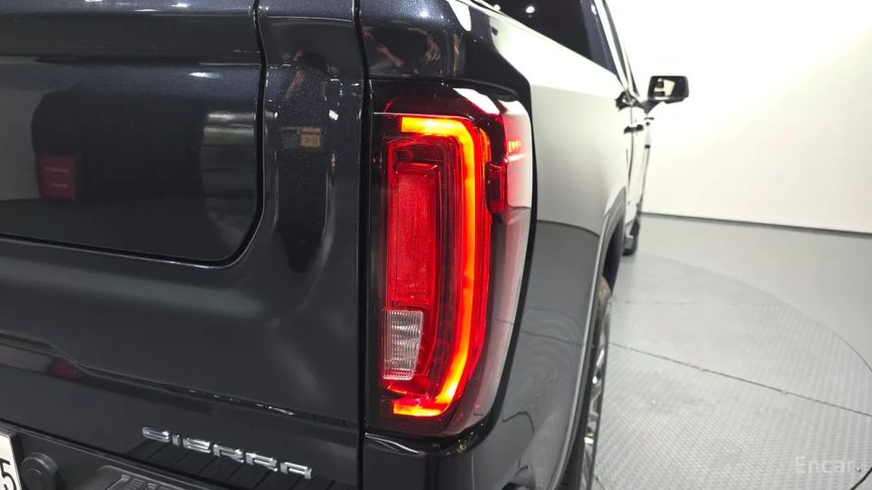 GMC Sierra