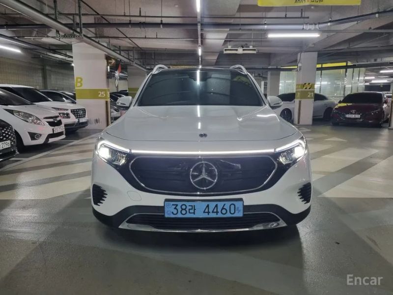 Mercedes-Benz EQB