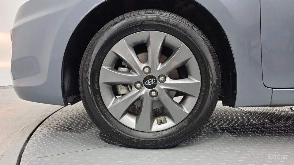 Hyundai Accent
