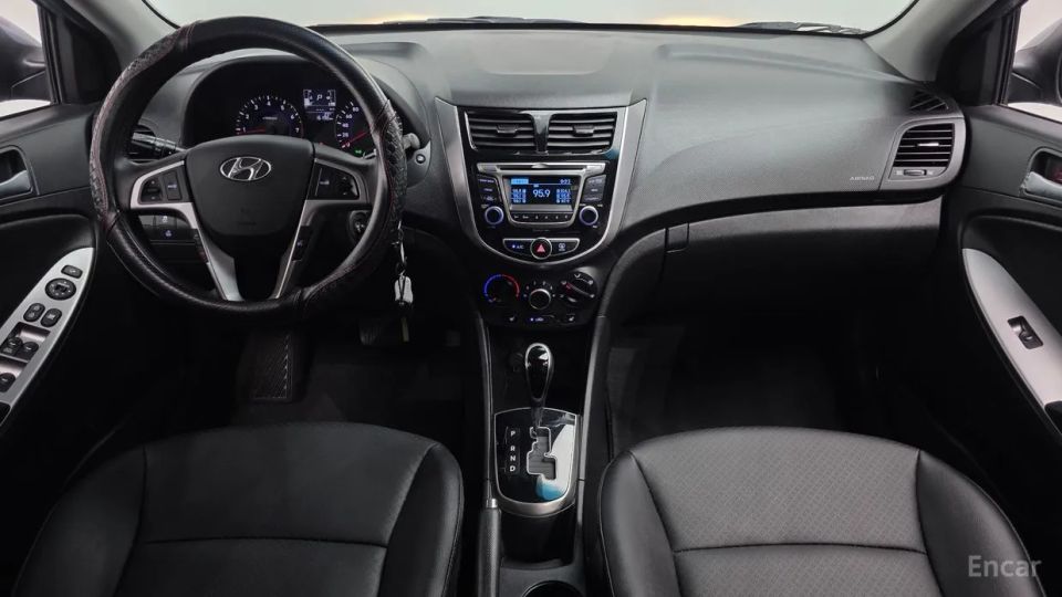 Hyundai Accent