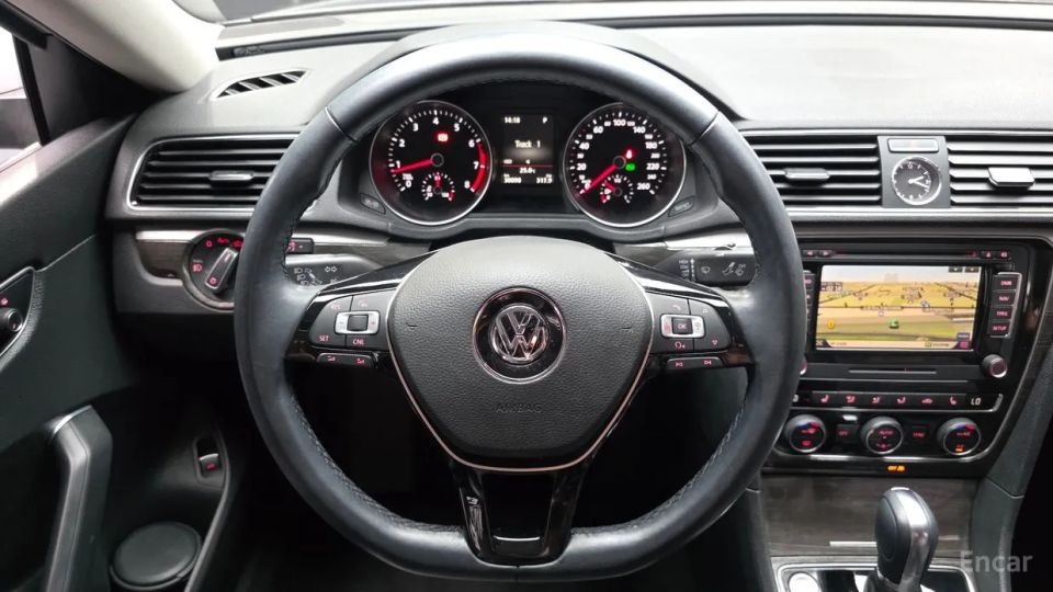 Volkswagen Passat