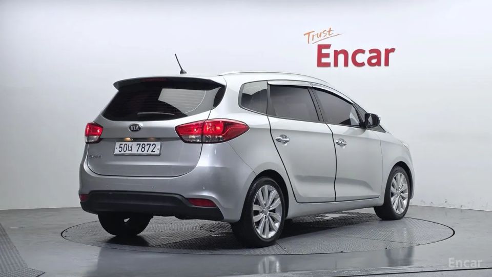 Kia Carens