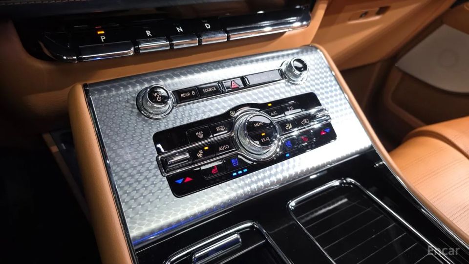 Lincoln Aviator