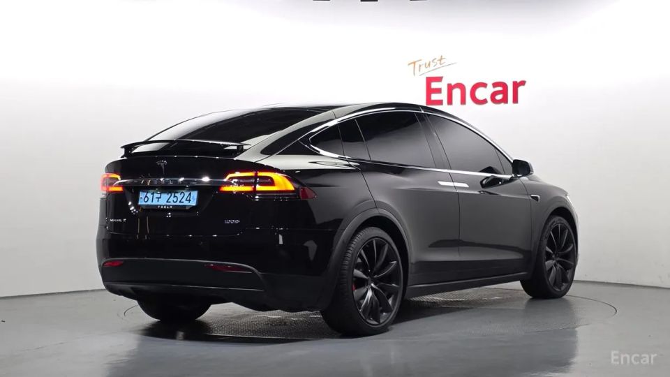 Tesla model-x
