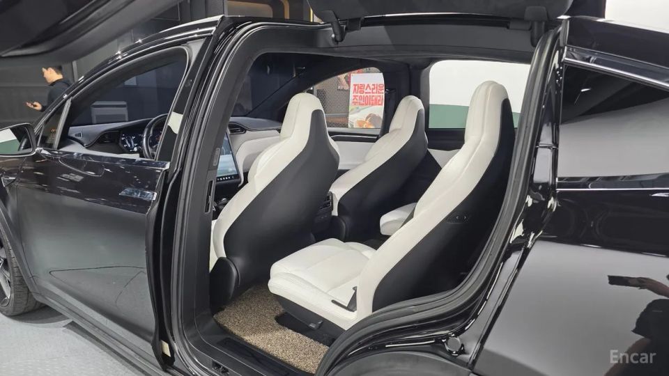 Tesla model-x