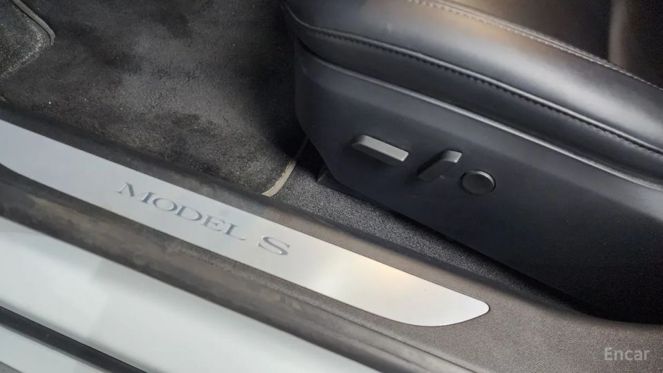 Tesla model-s