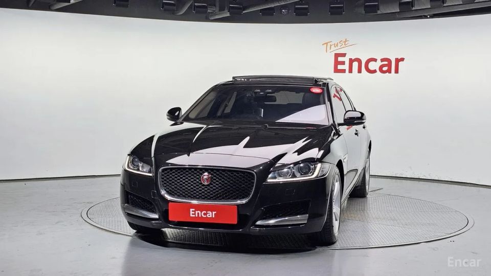 Jaguar xf
