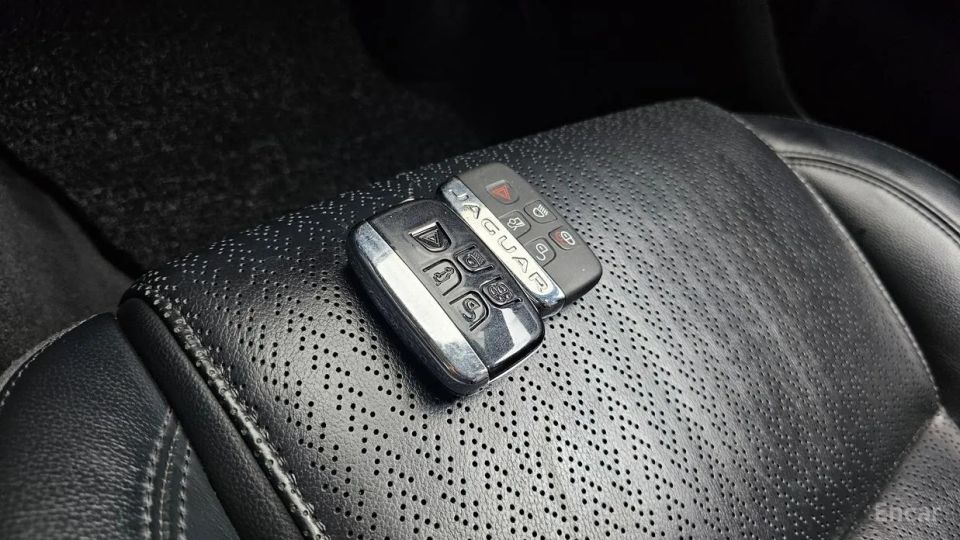 Jaguar xf