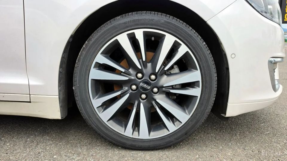 Lincoln MKZ