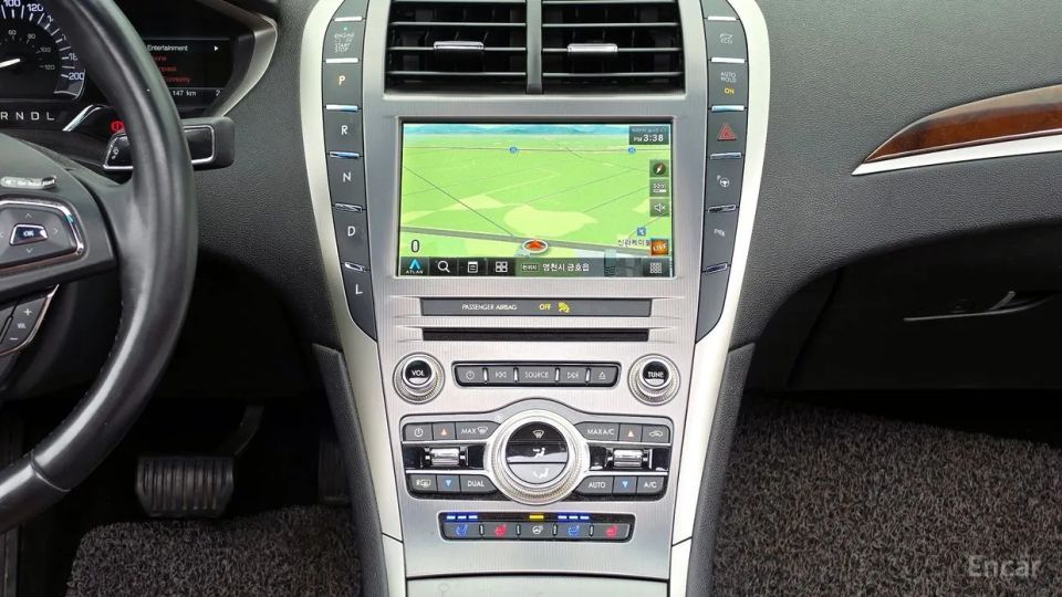 Lincoln MKZ
