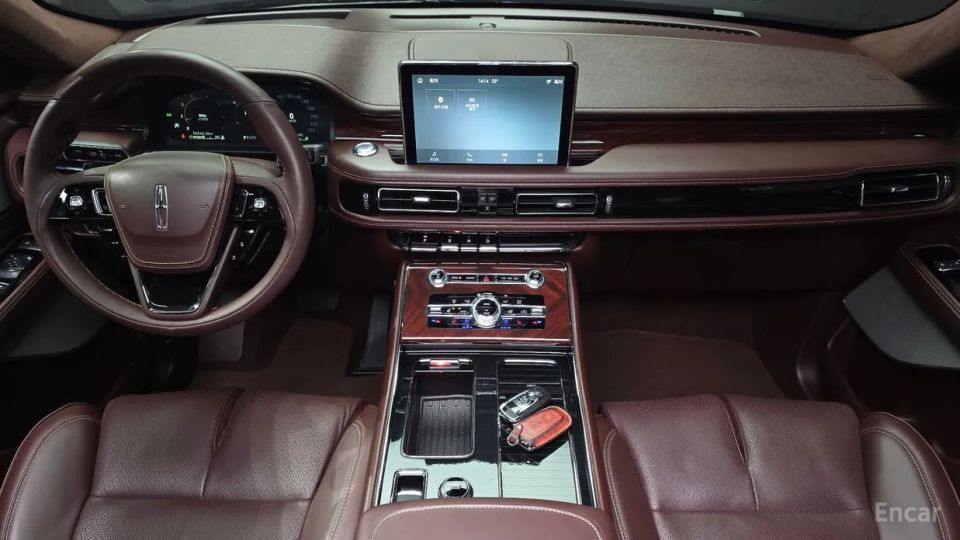 Lincoln Aviator