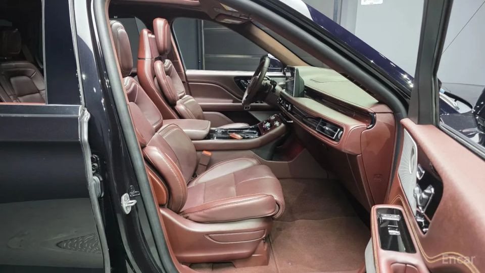 Lincoln Aviator