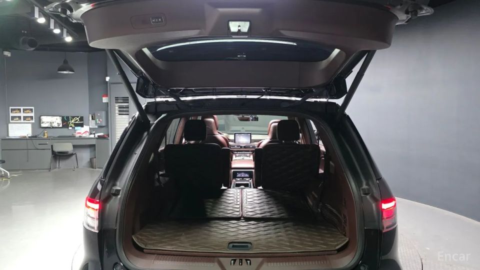Lincoln Aviator