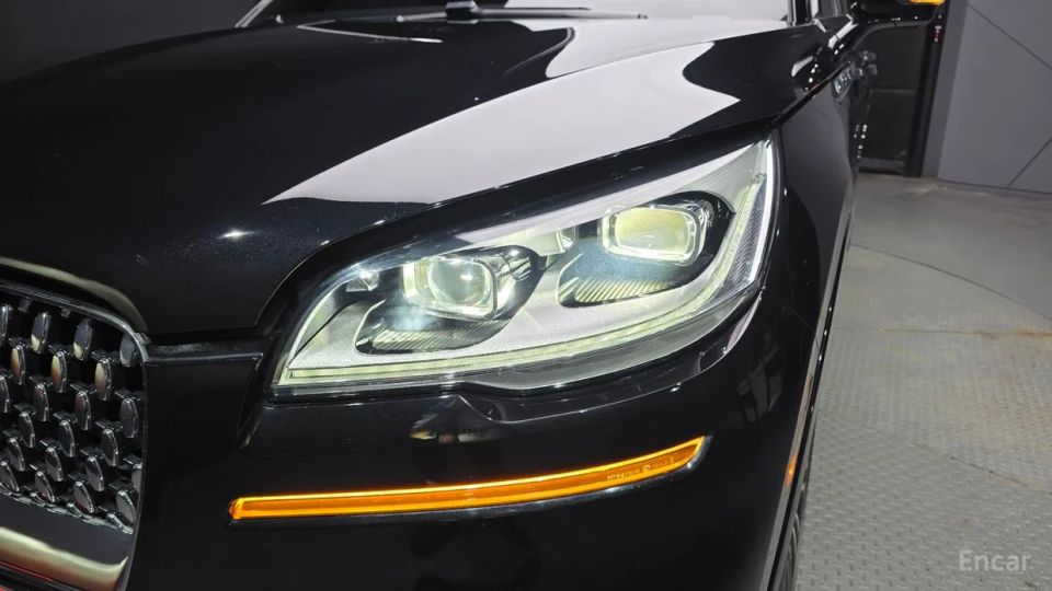 Lincoln Aviator