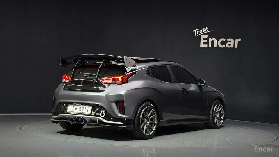 Hyundai Veloster